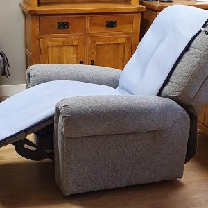 Treat-Eezi Rise Recliner Overlay