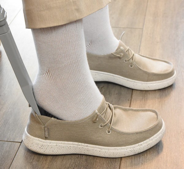 Reach Right Sock Tool