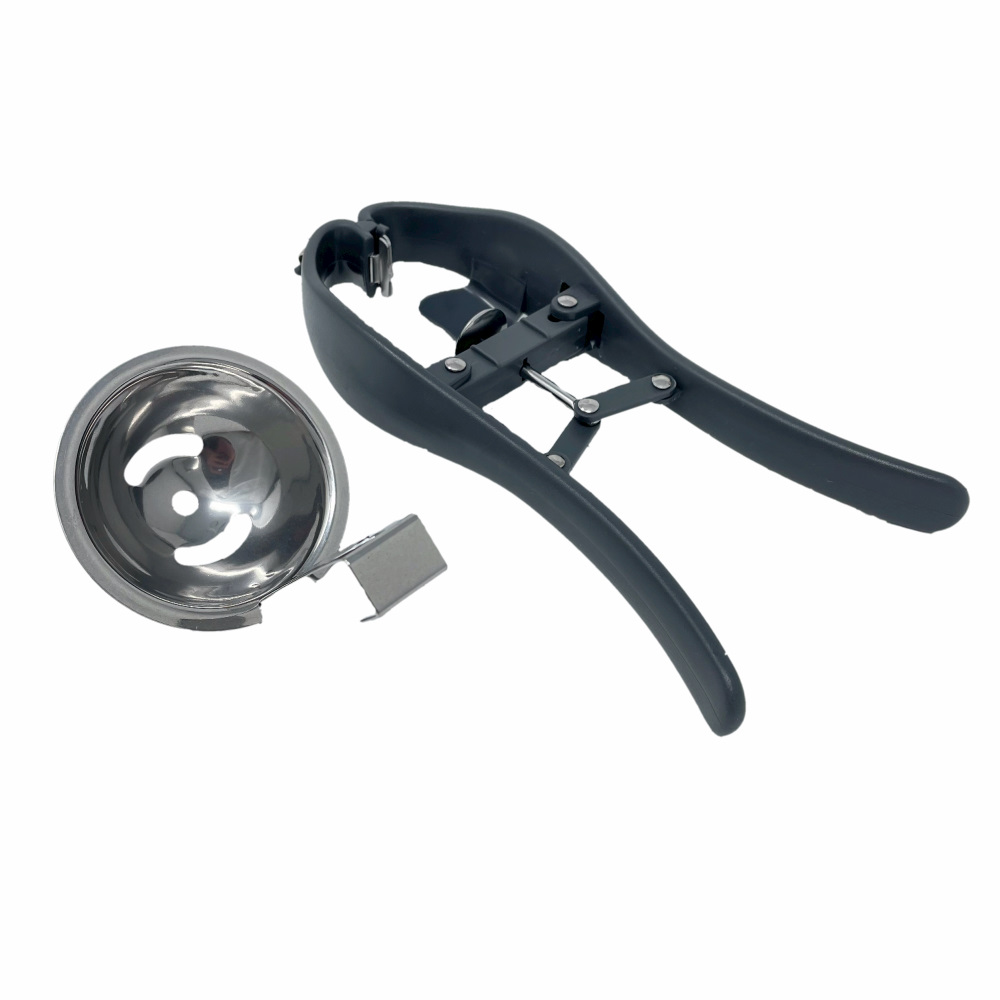 Egg cracker wtih separator