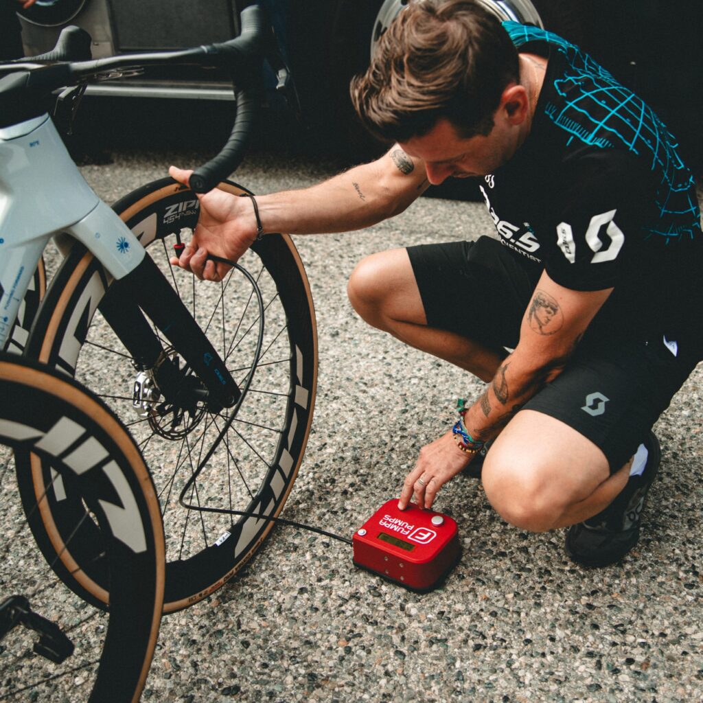 Mega Fump charging bike tyre